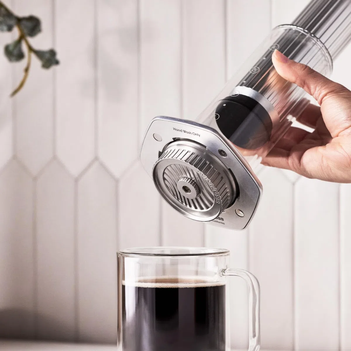 AeroPress Nasadka Filtra ze Stali Kontrolą Przepływu Nierdzewnej, Zapobiega Kapaniu, Pełna Kontrola nad grubością mielenia i czasem parzenia, Espresso, Latte, Cold Brew, Pasuje do AeroPress